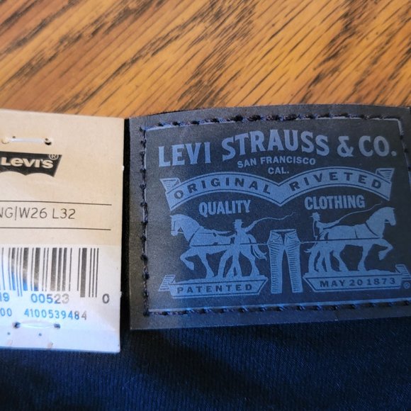 Levi Jeans - Picture 3 of 8